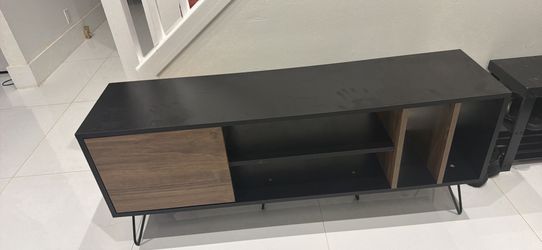 Tv console