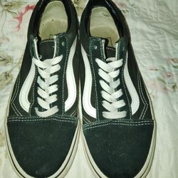 Black/White vans
