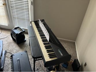 Alesia QS8 keyboard and line 6 speaker