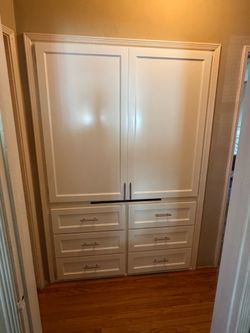 Hallway doors and drawers
