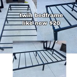 Twin size bedframe
