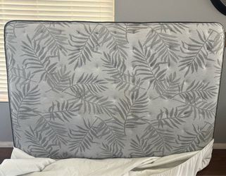 Queen mattress