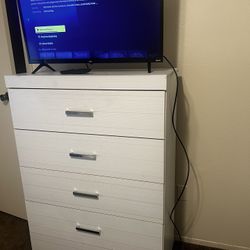 Bedroom Dresser And Night Stand 