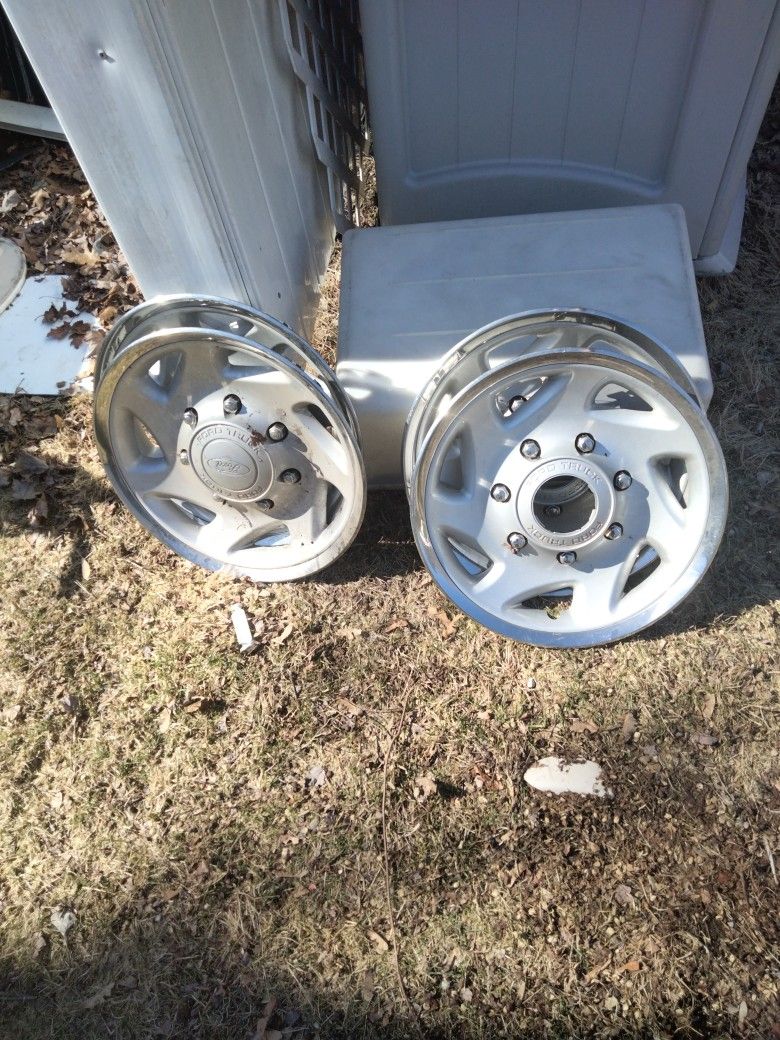 Old Ford 16-in 4 Wheel Drive Hubcaps New Condition