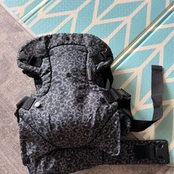 Infantino baby carrier