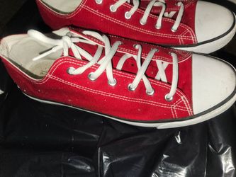 Converse Chuck Taylor Low Top Sneakers