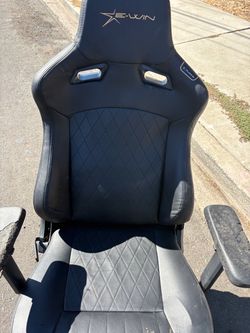 Game chair
