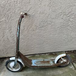 Antique Scooter 