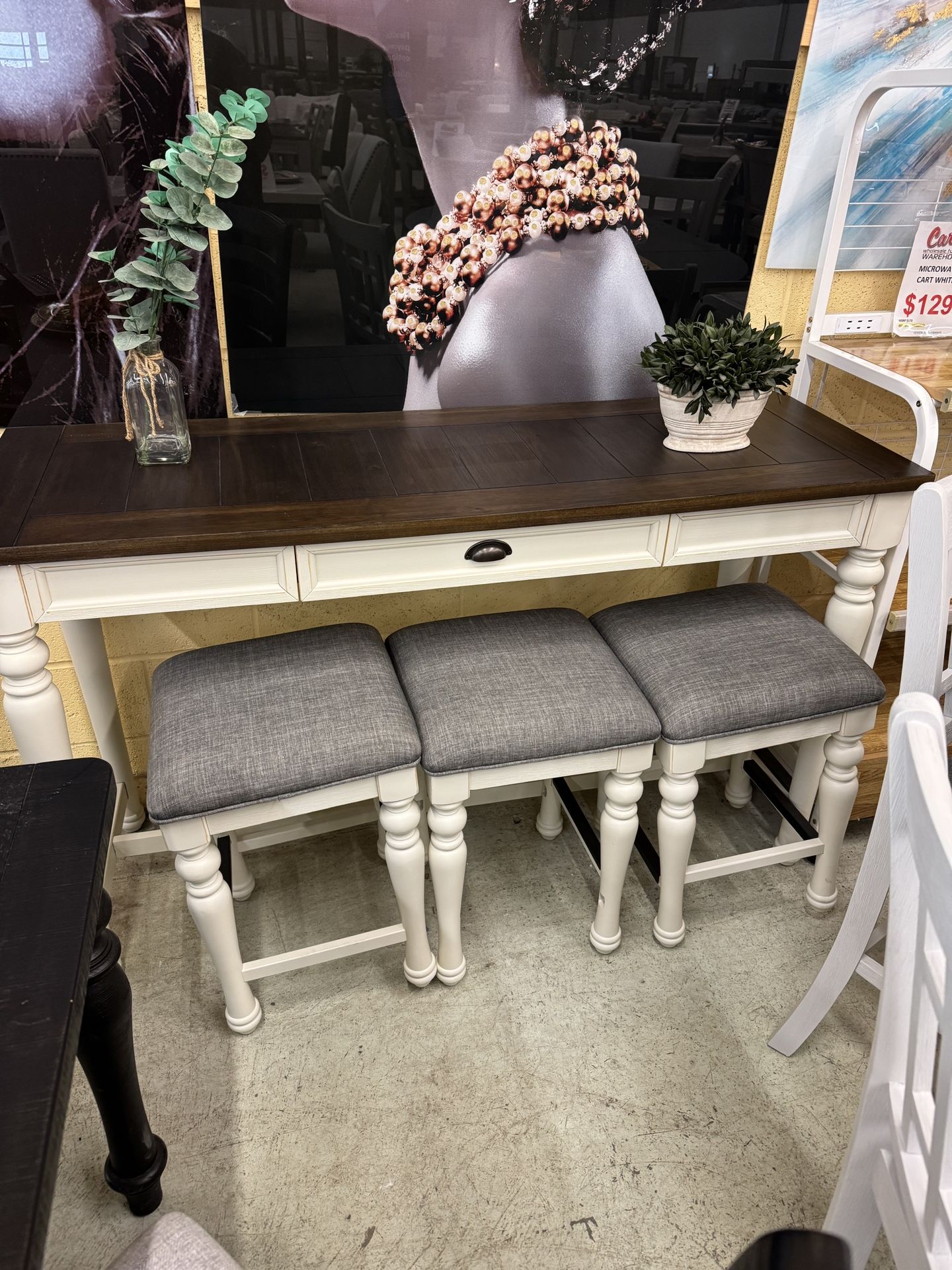 Bar Table With 3 Stools.