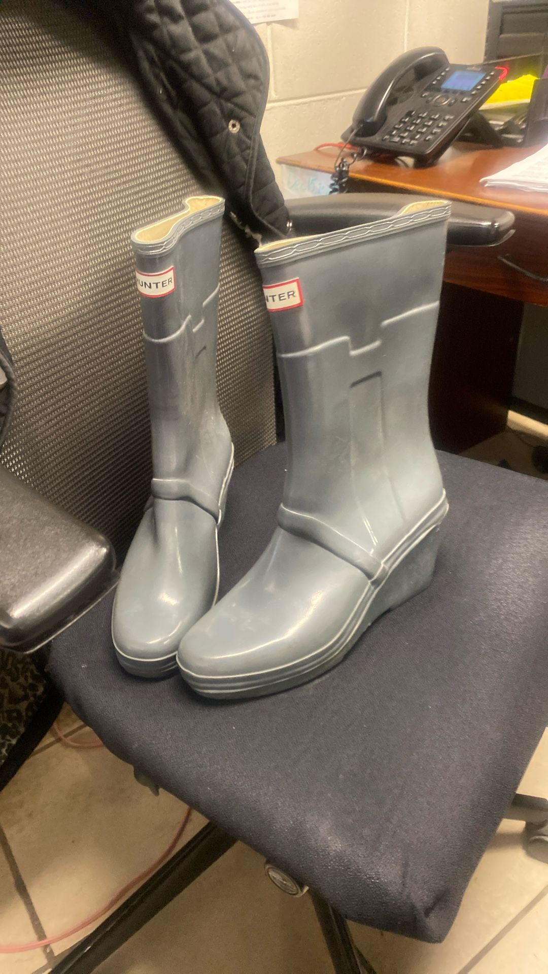 Ladies Hunter Boot Green With Wedge Heel Size 10