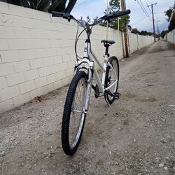 MOTOBECANE JUBILEE DLX ALUM ATB MTN BIKE REFURBISHED OBO