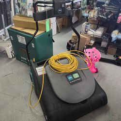 Tennant V-WA-30 Wide Area Vacuum