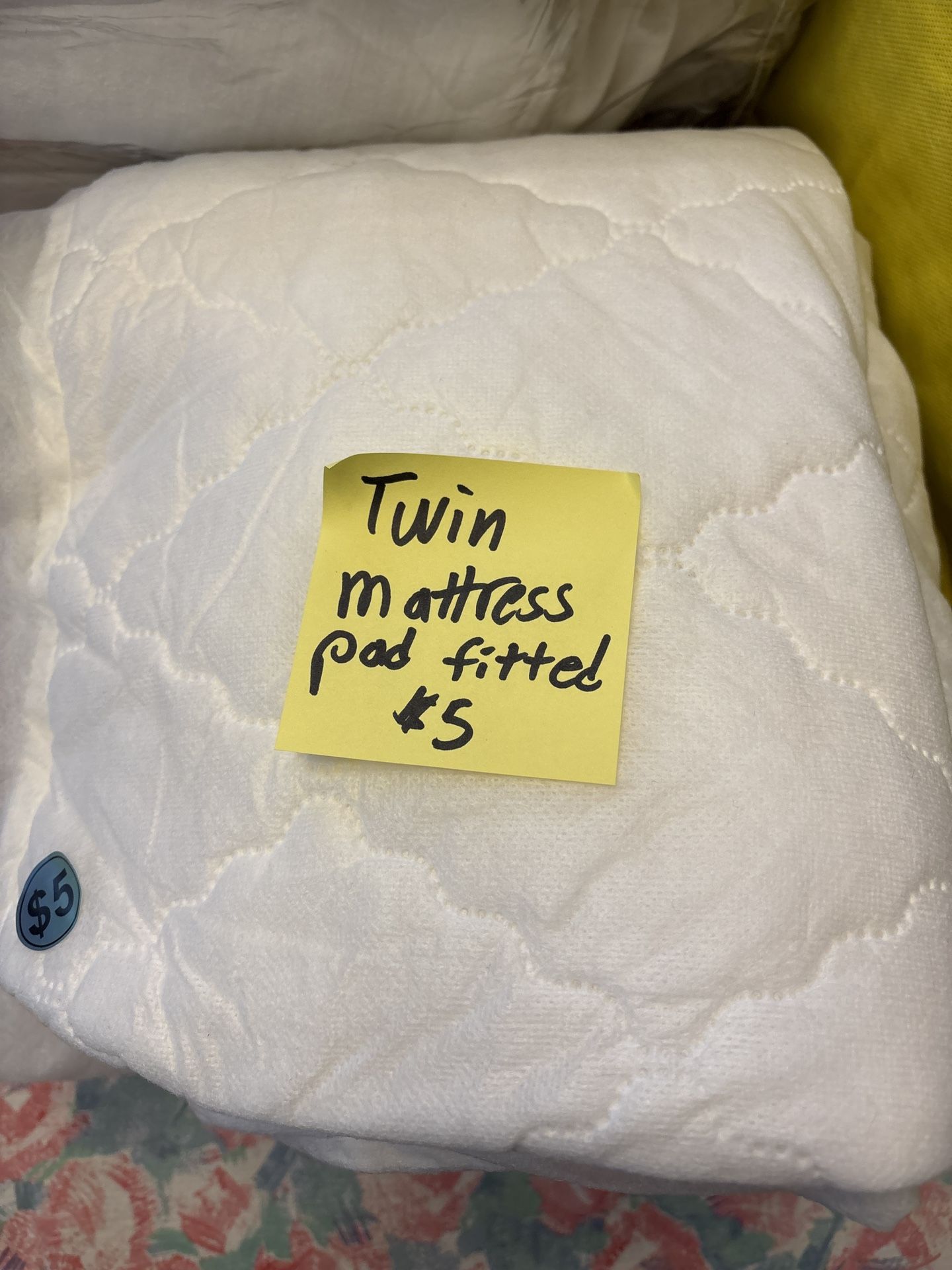 Twin Size Fitted Mattress Pad