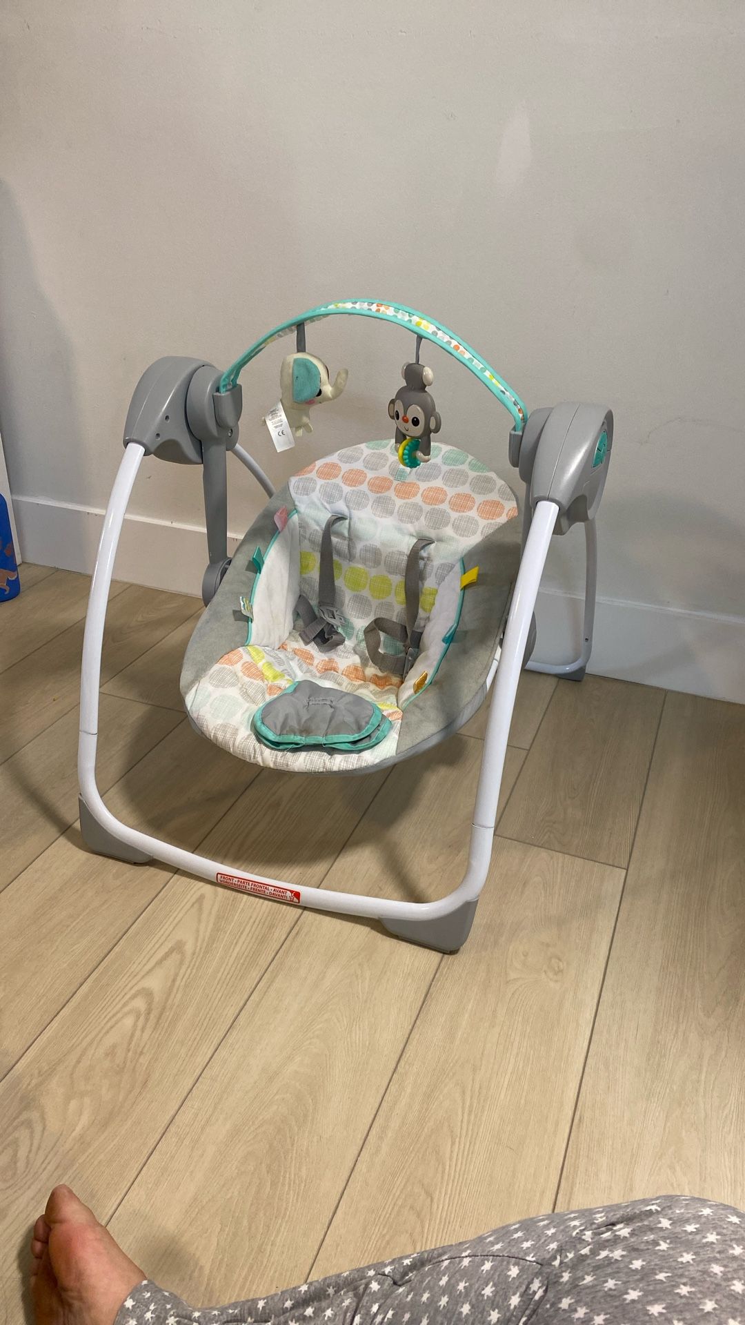 Automatic Baby Swinging Chair