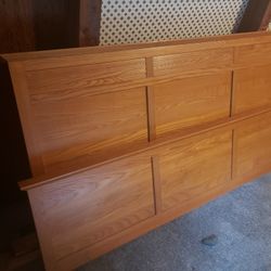 Beautiful Oak Headboard,  Sideboard, a nd Footboard  for A King Sized Bedrd