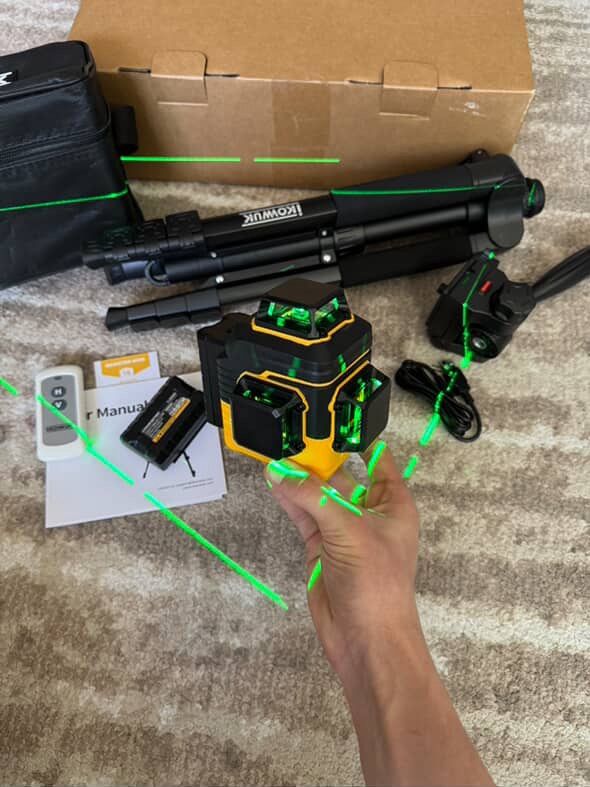 Self-Leveling Laser Level with Tripod 3x360°