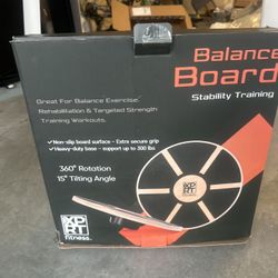 Balance Board – Stability & Core Training (XPRT Fitness)