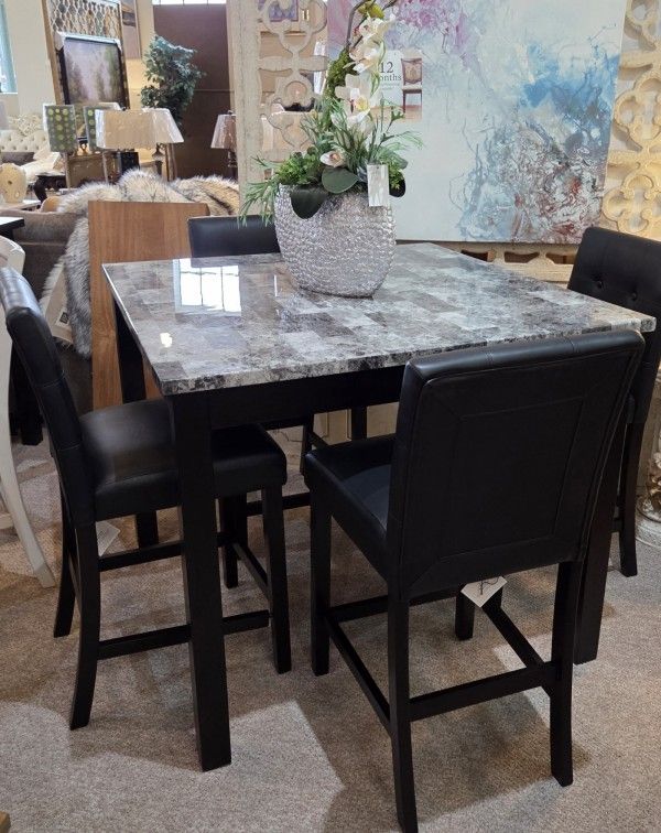 Square Counter High Table + 4 Stools