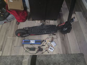 Electric scooter it works just dont knkw how to put it back