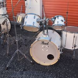 Pearl Drums 