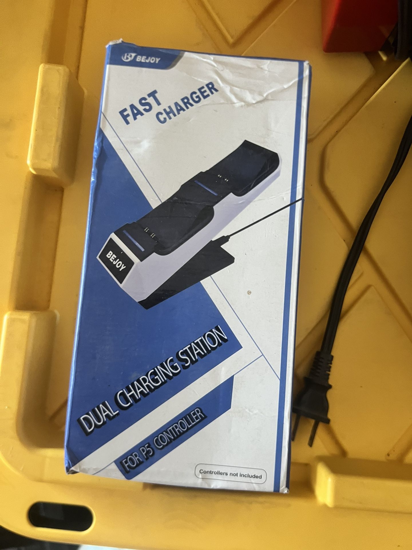 Dual charging station