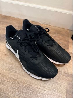 Nike Men's Legend Essential 2 Workout Training Shoes Black White Size 15