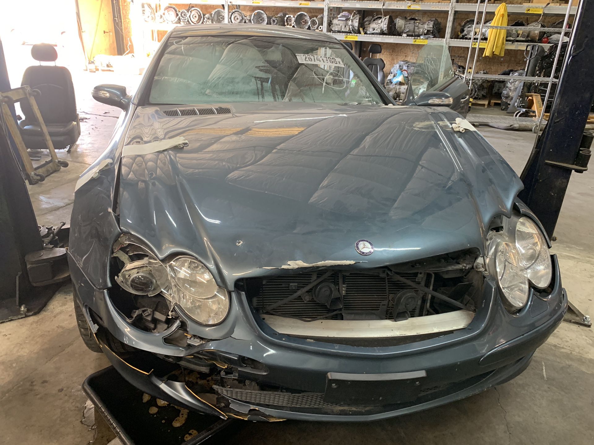 Parting out 04 Mercedes sl500 r230