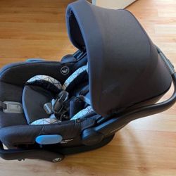 UPPAbaby Mesa Max Infant Car Seat/Base with Load Leg and Robust Infant Insert Included/Innovative Safety Features + Simple Installation/Direct Strolle