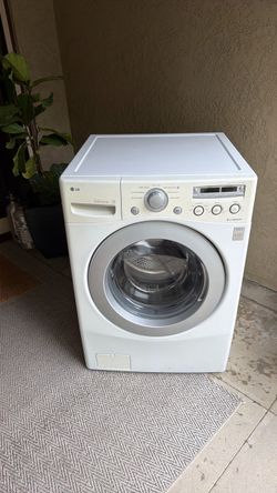 LG WM2050CW washer machine  2010