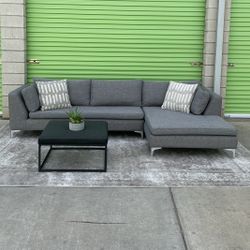 *Free Delivery* Gray Modern Sectional Couch Sofa