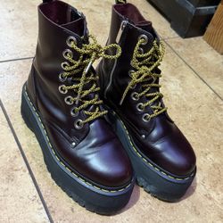 Dr. Martens Jadon Max Cherry 