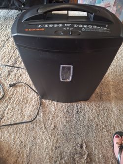 Bonsai 8 sheet paper shredder