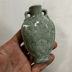 Antique Chinese Qing Period Celadon Porcelain Porcelain Moon Bottle Flask