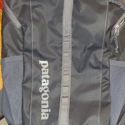  Black/Blue Patagonia Black Hole Backpack (25L) 
