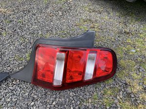 Photo 2010-2012 Mustang Taillights (STOCK)