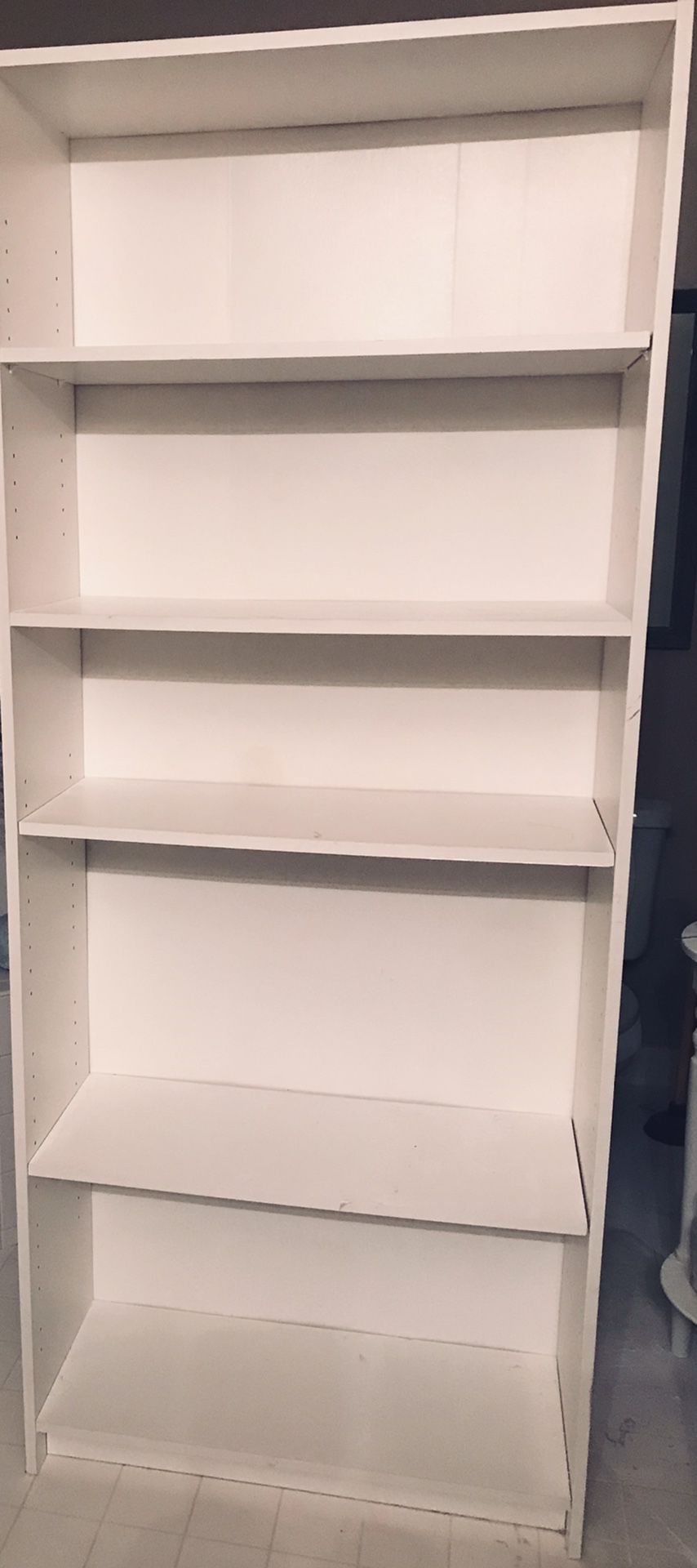 White Book case / 5 shelves