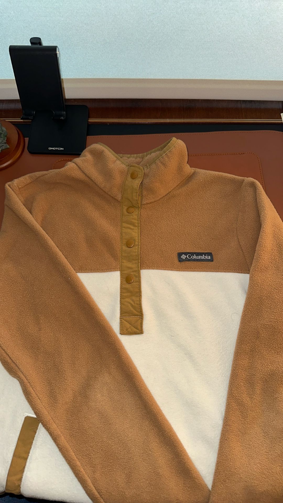 XS Columbia Sweater