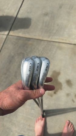 Golf wedge