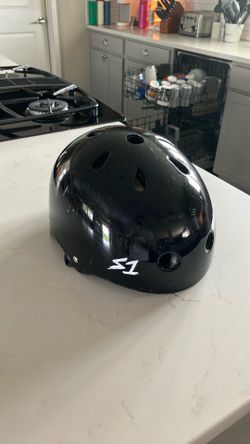 XL S1 gloss helmet