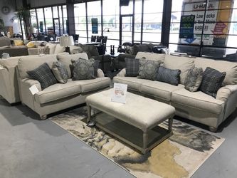 Traemore sofa and loveseat