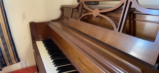 Story & Clark Antique Piano