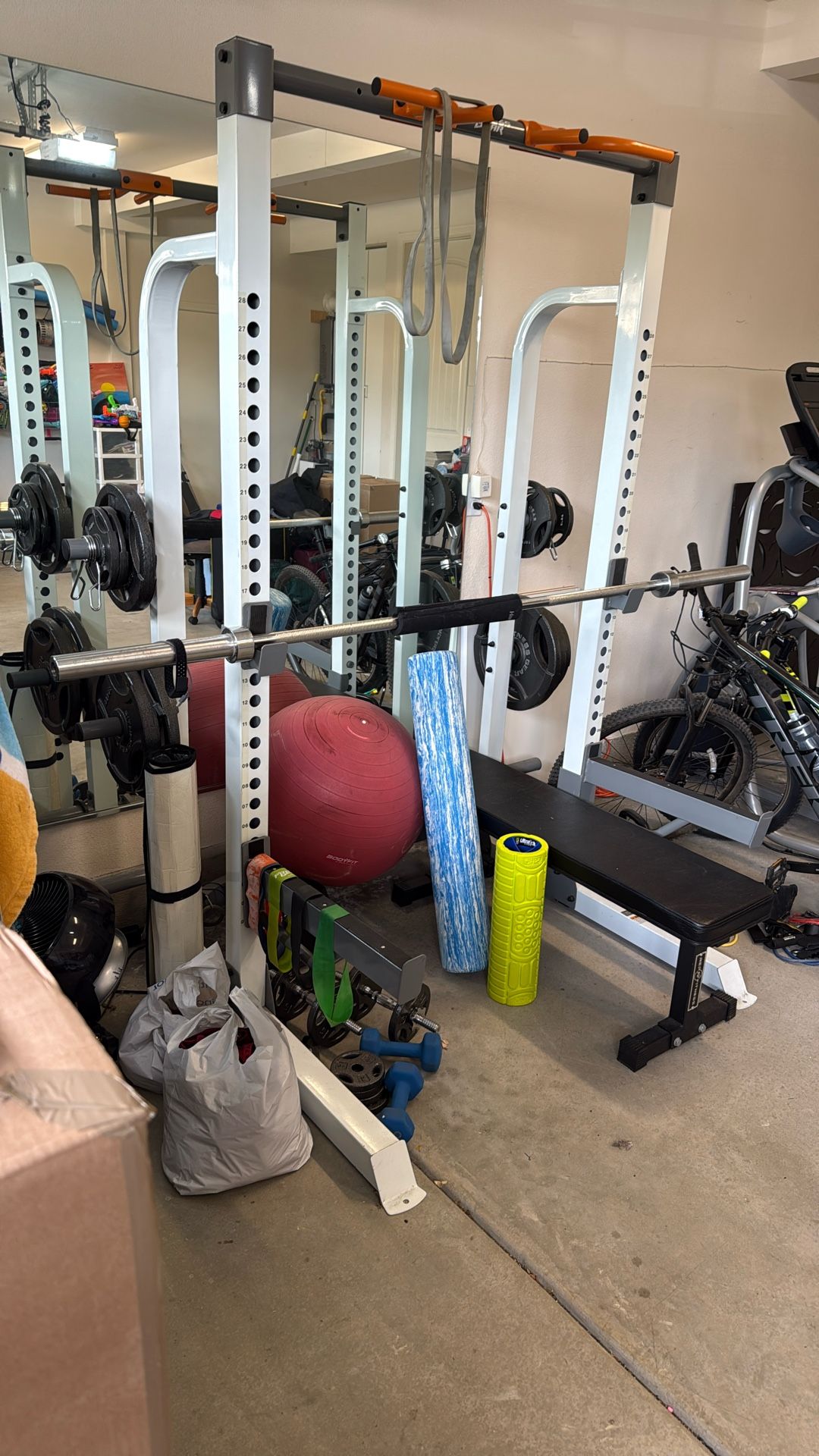 Weight Set: Bench Bar And Weights