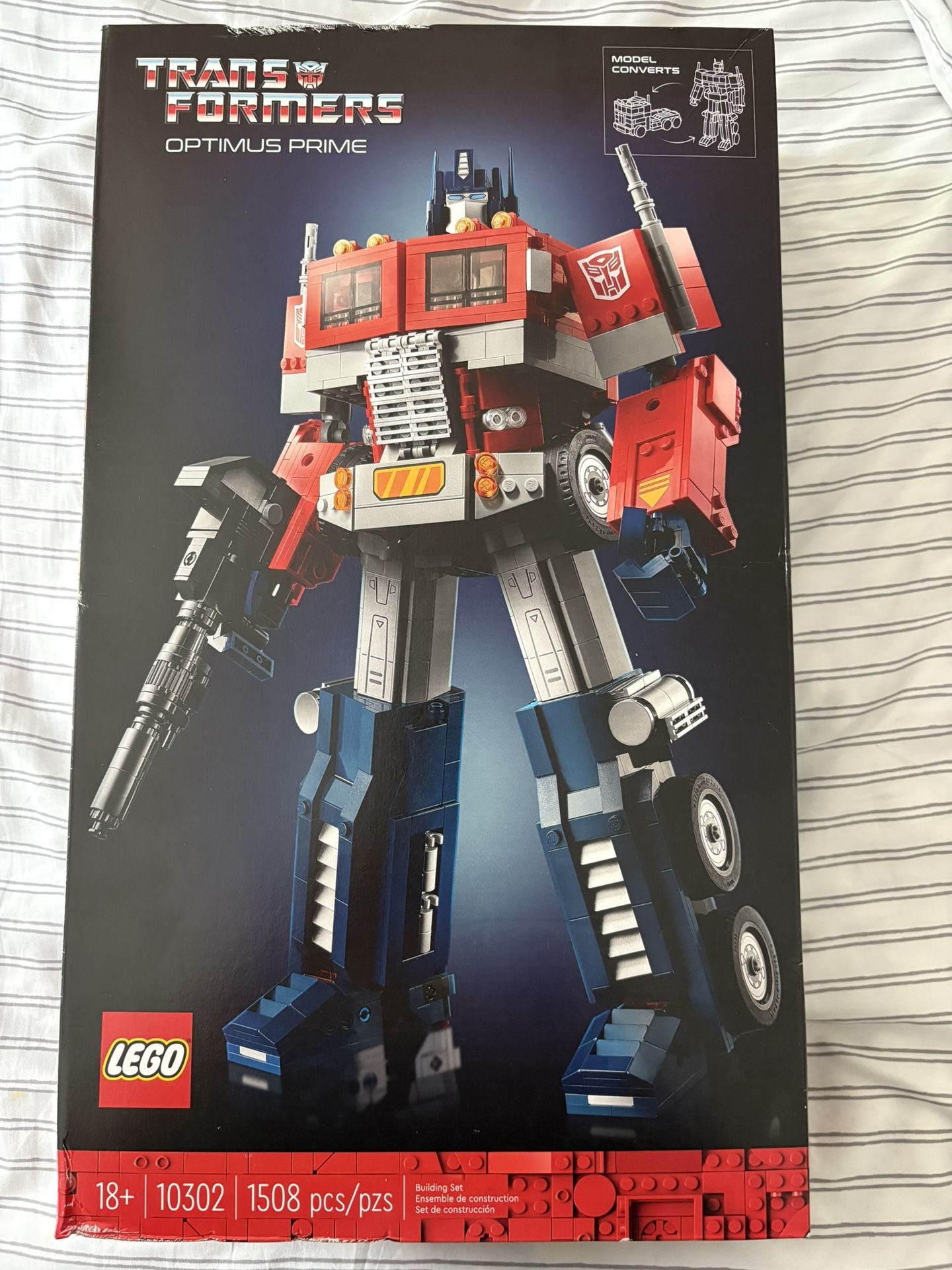 Optimus prime Lego set