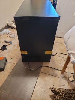 Chest freezer