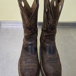Ariat Men's Heritage Roughstock Western Boots