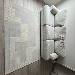 Beautiful living room rug for sale