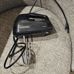 Hand Mixer 