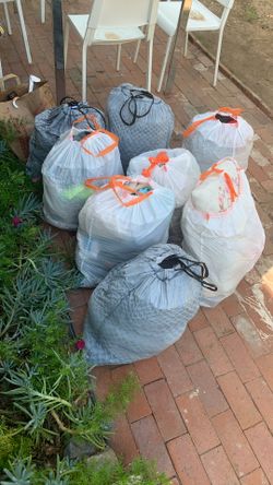 180 Pieces Man Woman Mixed Sizes Clothing Lot