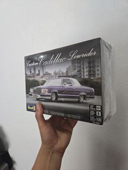 REVELL CUSTOM CADILLAC LOWRIDER  "NEW"