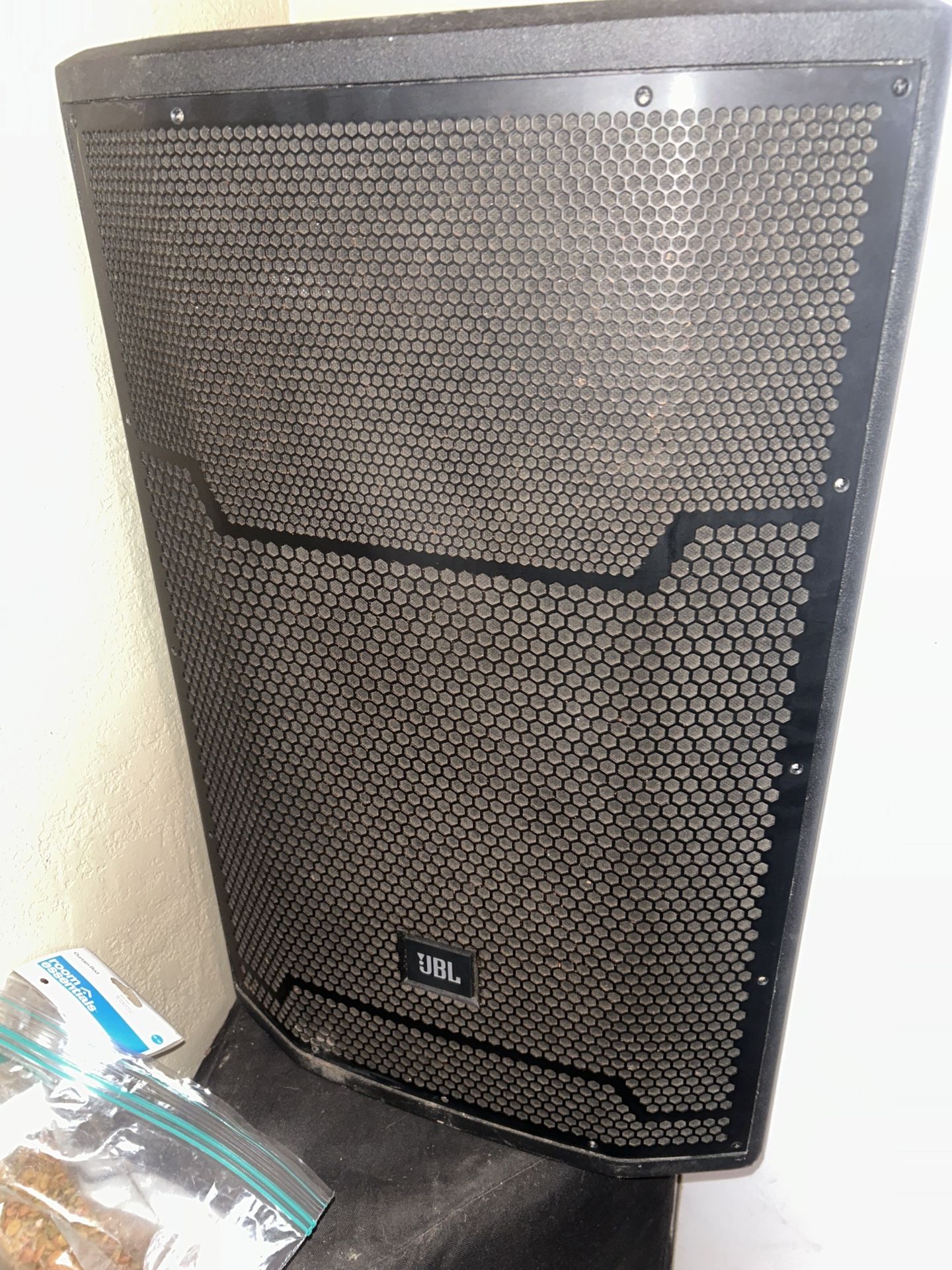🔥 JBL PRX715 Powered Speakers – 1500W – Excellent Condition – $650 Each 🔥